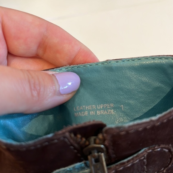 Gap Kid’s Fall Brown Suede Leather Boots, Size 1 - Picture 6 of 7